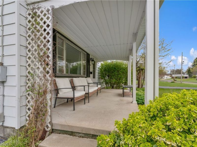 4649 Waseka Lane, Youngstown, OH 44512 Photo 2