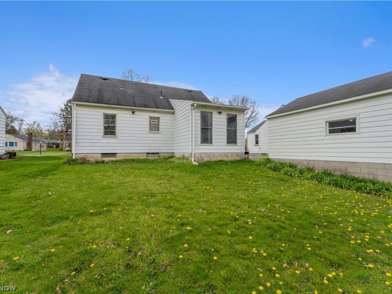 4649 Waseka Lane, Youngstown, OH 44512 Photo 22