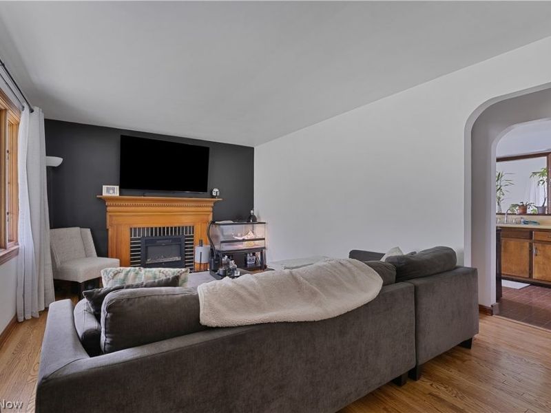 4649 Waseka Lane, Youngstown, OH 44512 Photo 3