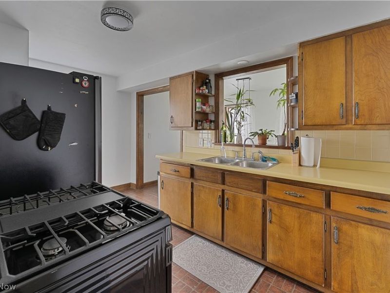 4649 Waseka Lane, Youngstown, OH 44512 Photo 9