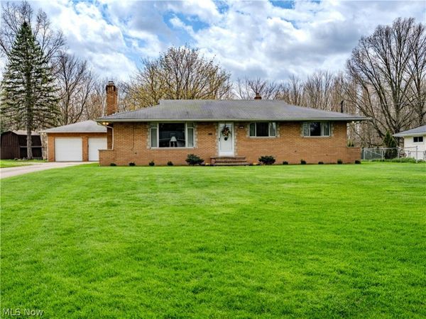 10073 Delsy Drive , North Royalton, OH 44133