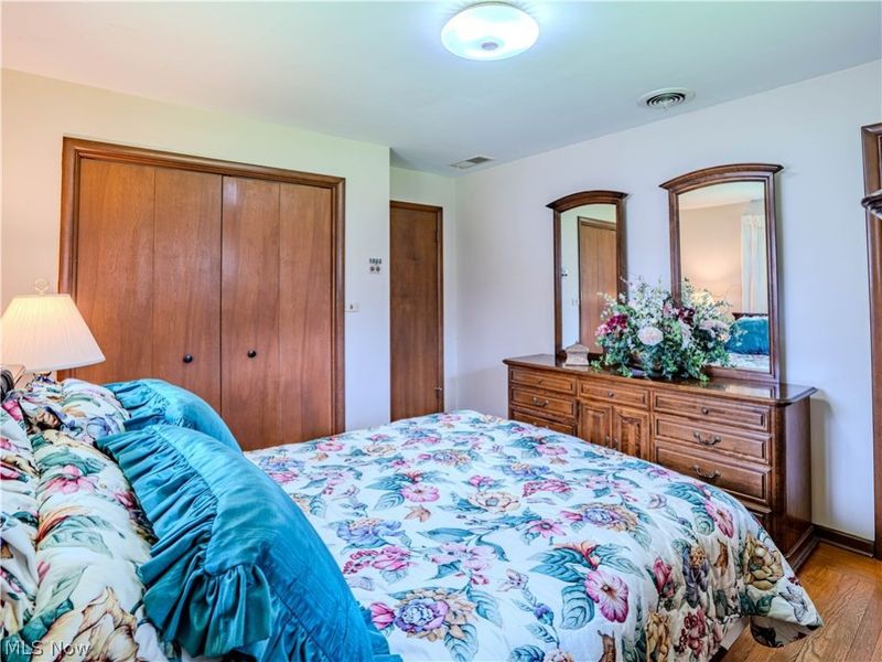 10073 Delsy Drive , North Royalton, OH 44133 Photo 23