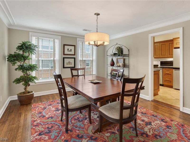 2808 Van Aken Boulevard, Unit 3, Cleveland, OH 44120 Photo 10