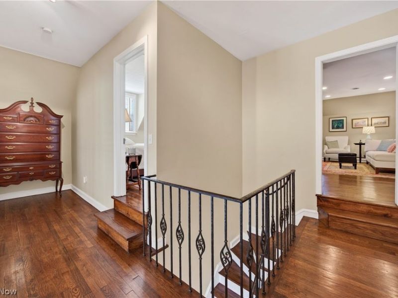 2808 Van Aken Boulevard, Unit 3, Cleveland, OH 44120 Photo 19