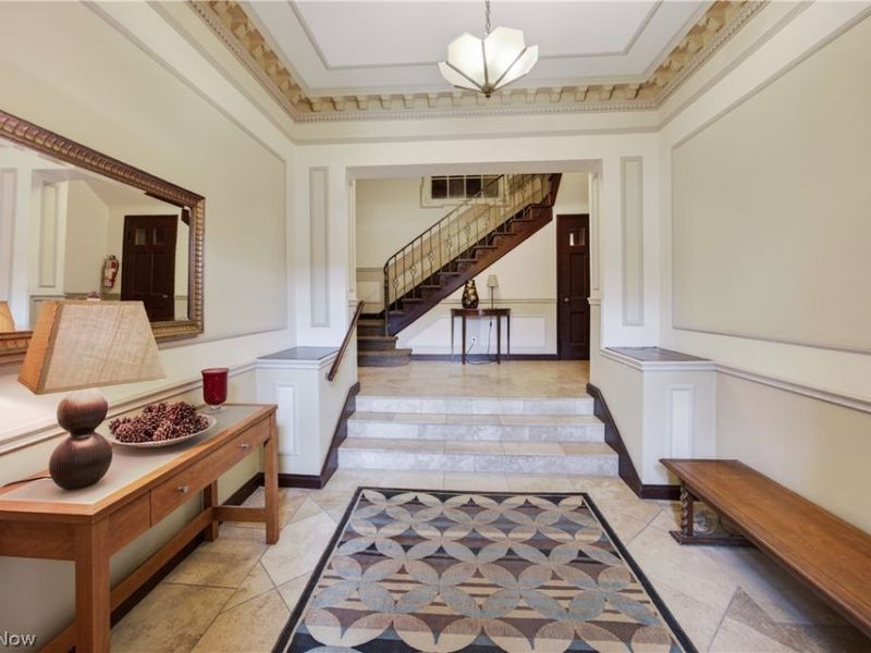 2808 Van Aken Boulevard, Unit 3, Cleveland, OH 44120 Photo 44