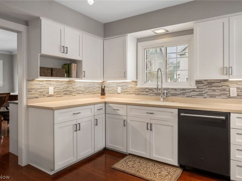 1446 Elbur Avenue , Lakewood, OH 44107 Photo 12