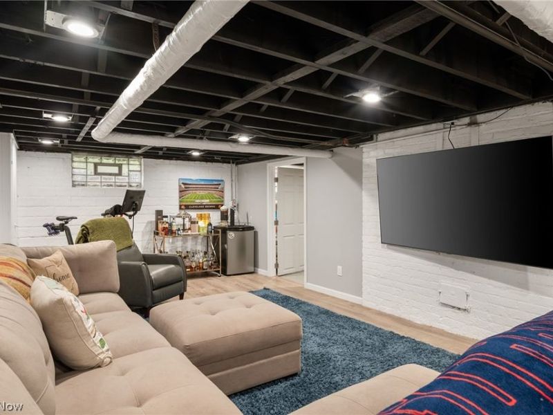 1446 Elbur Avenue , Lakewood, OH 44107 Photo 24