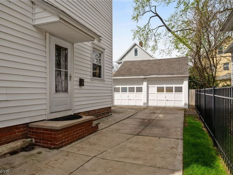 1446 Elbur Avenue , Lakewood, OH 44107 Photo 30