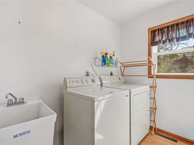 5415 Andover Drive, Parma, OH 44134 Photo 17