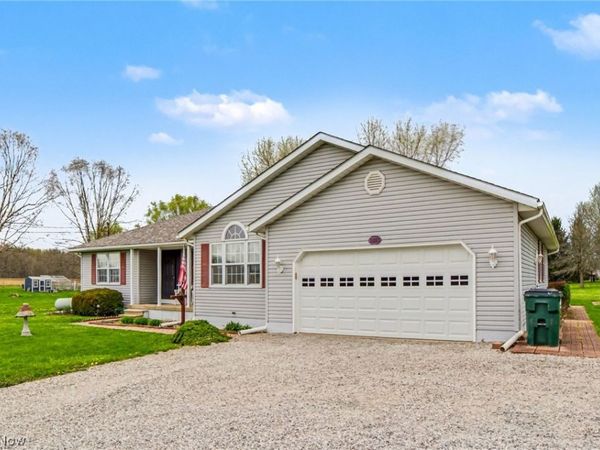11183 Bloom Road , Garrettsville, OH 44231
