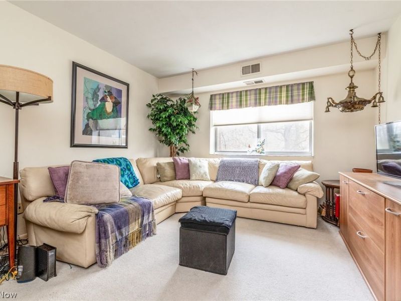 2202 Acacia Park Drive, Unit 2317, Lyndhurst, OH 44124 Photo 13