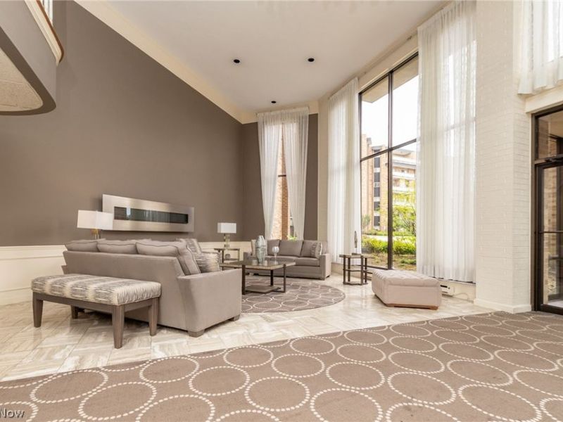 2202 Acacia Park Drive, Unit 2317, Lyndhurst, OH 44124 Photo 19