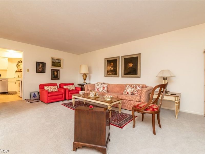 2202 Acacia Park Drive, Unit 2317, Lyndhurst, OH 44124 Photo 4