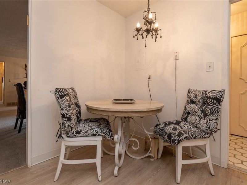 2202 Acacia Park Drive, Unit 2317, Lyndhurst, OH 44124 Photo 9