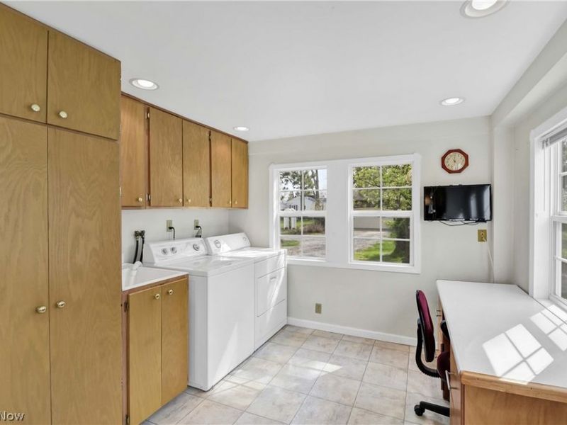 33015 Detroit Road, Avon, OH 44011 Photo 12