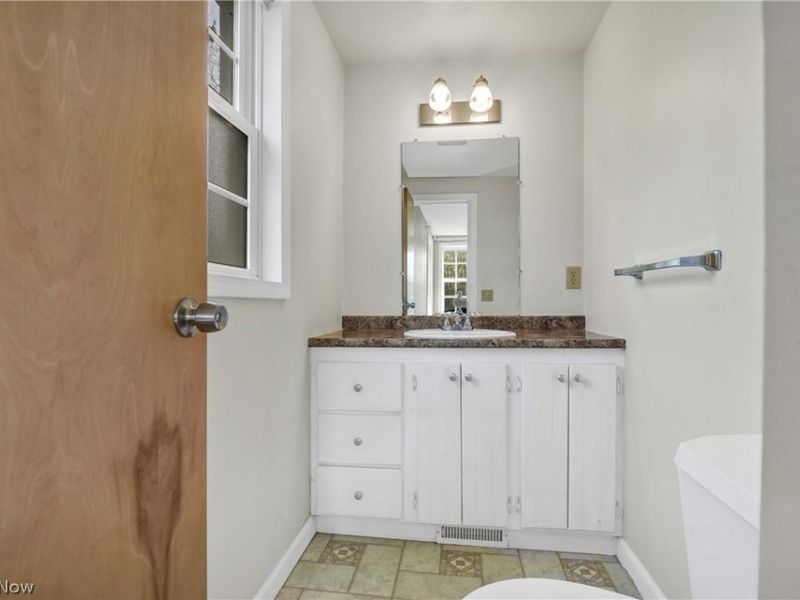 33015 Detroit Road, Avon, OH 44011 Photo 18