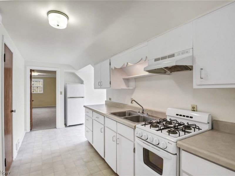 33015 Detroit Road, Avon, OH 44011 Photo 30