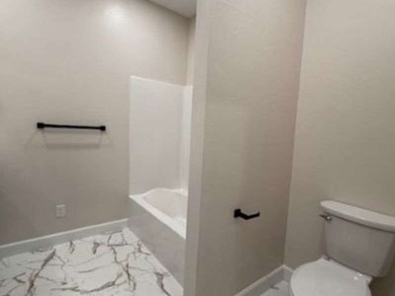 7071 Township Road 466, Unit B, Lakeville, OH 44638 Photo 23