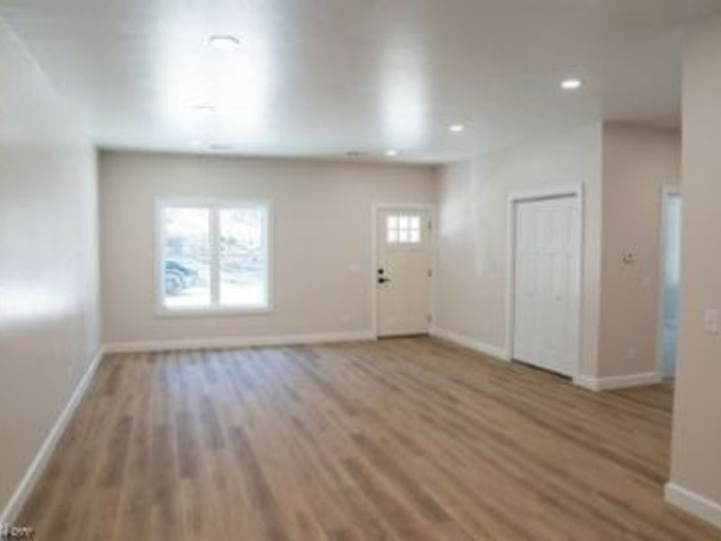 7071 Township Road 466, Unit B, Lakeville, OH 44638 Photo 5