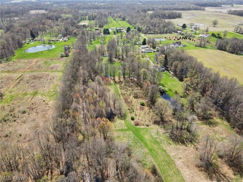 10537 Gilbert Road, Newton Falls, OH 44444 Photo 8
