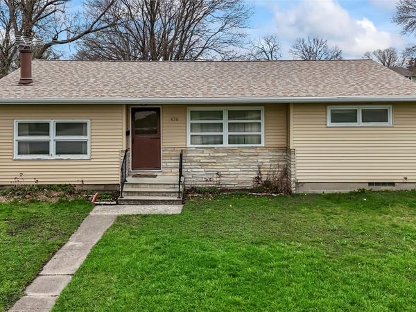 636 11th Street, Nevada, IA 50201