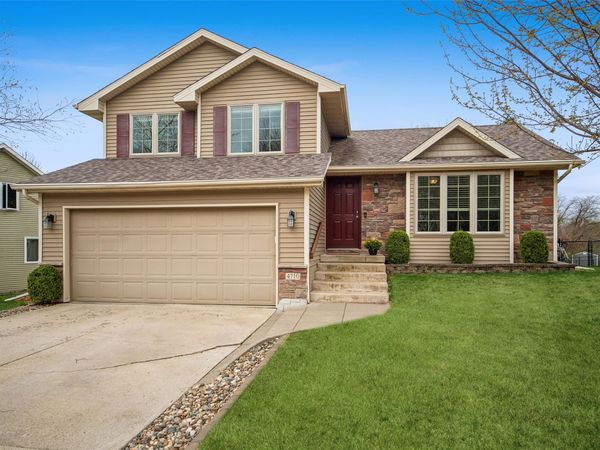 4710 Sawyers Drive, Des Moines, IA 50310