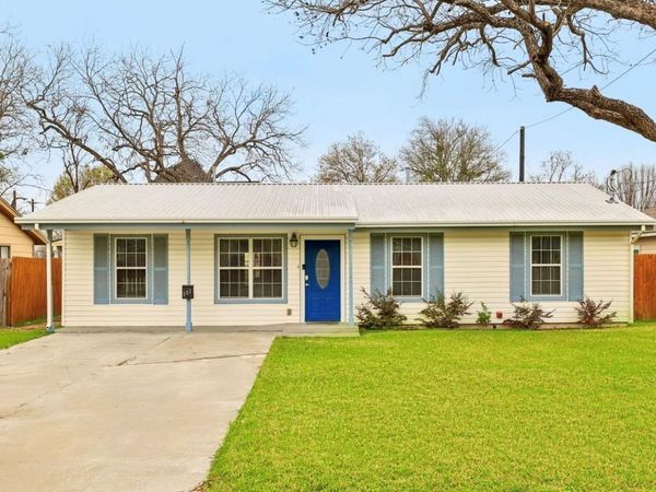 803 E 3rd ST , Georgetown, TX 78626