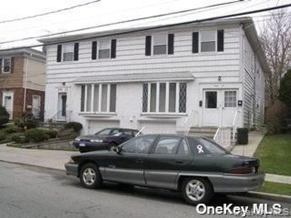 244-57 Grand Central Parkway , Unit 2, Douglaston, NY 11362