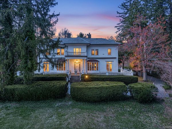 365 E Shore Road, Kings Point, NY 11023