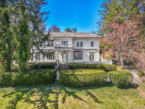 365 E Shore Road, Kings Point, NY 11023