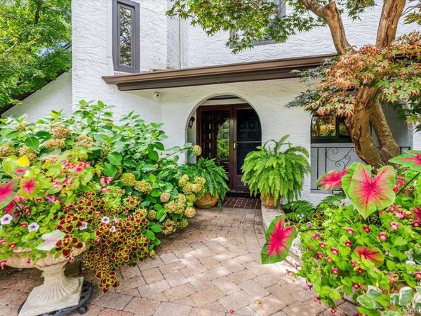 50 Cedar Lane, Babylon, NY 11702