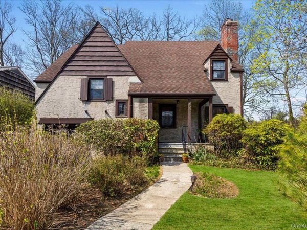 400 Warren Avenue , Mamaroneck, NY 10543