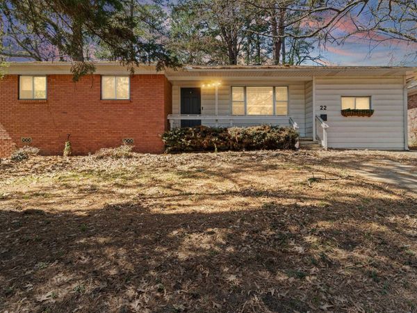 22 Holly Hill Road, Little Rock, AR 72204