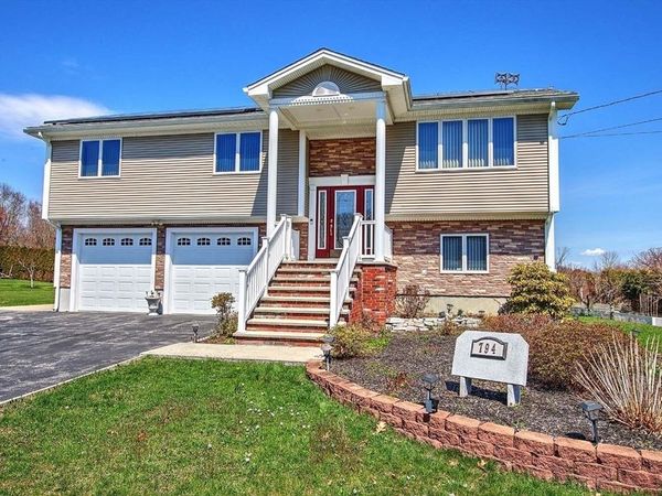 794 County, Seekonk, MA 02771