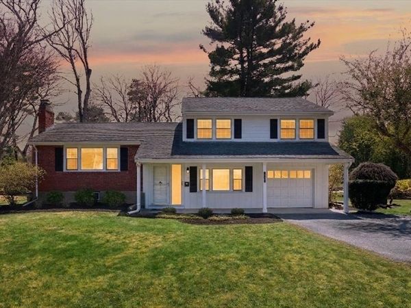 137 Robert Rd, Dedham, MA 02026