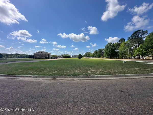 0 Calumet Gardens Gardens, Madison, MS 39110