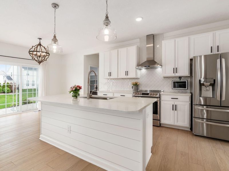 7326 Lilac Hill Drive , Plain City, OH 43064 Photo 4