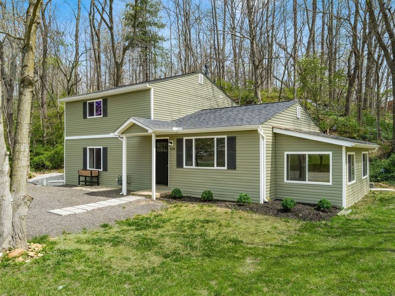 550 Hill Road S, Pickerington, OH 43147 Photo 1