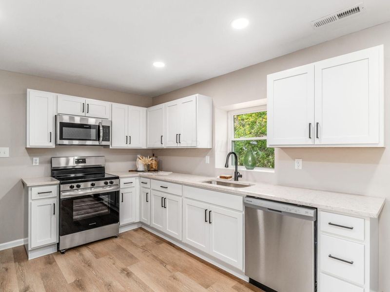 550 Hill Road S, Pickerington, OH 43147 Photo 16