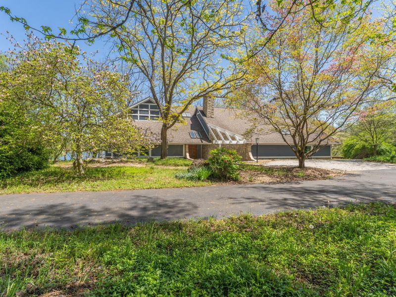 29740 Blosser Road, Logan, OH 43138 Photo 4