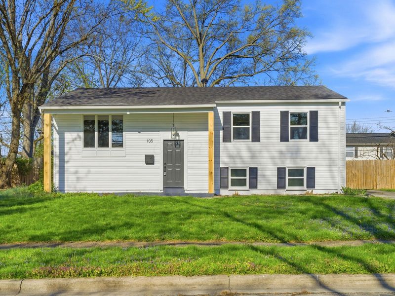 105 Crown Hill Court , Columbus, OH 43230 Photo 2