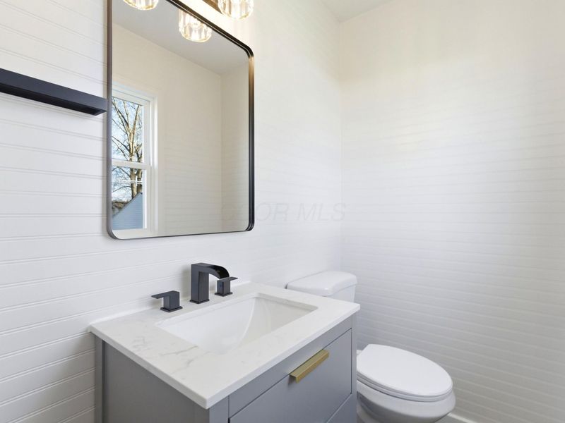 105 Crown Hill Court , Columbus, OH 43230 Photo 24