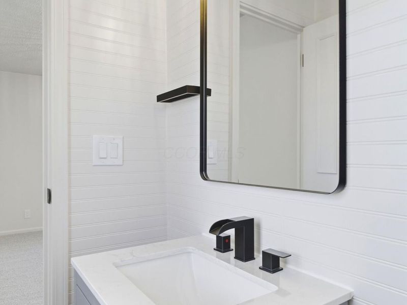 105 Crown Hill Court , Columbus, OH 43230 Photo 25