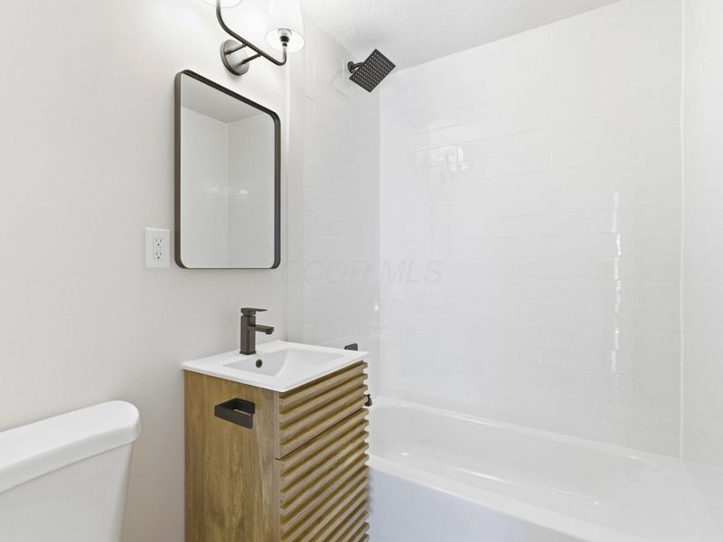 105 Crown Hill Court , Columbus, OH 43230 Photo 28