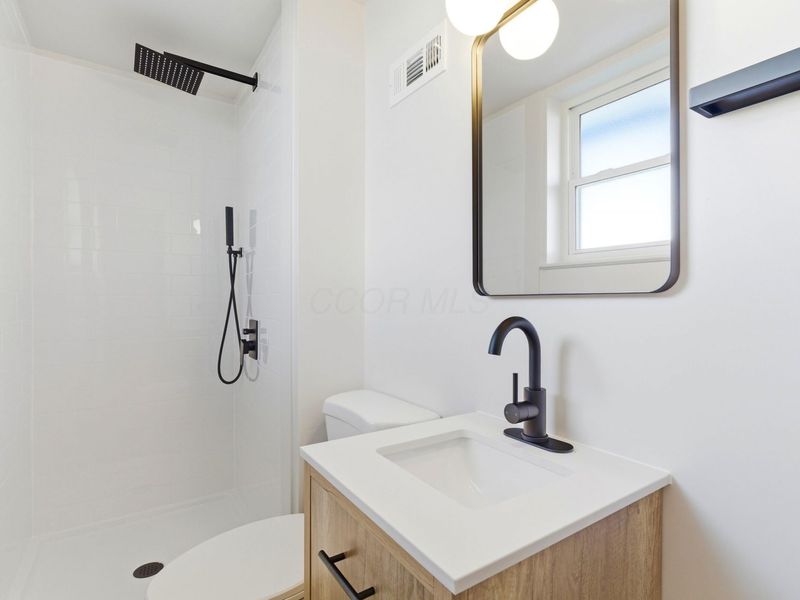 105 Crown Hill Court , Columbus, OH 43230 Photo 36