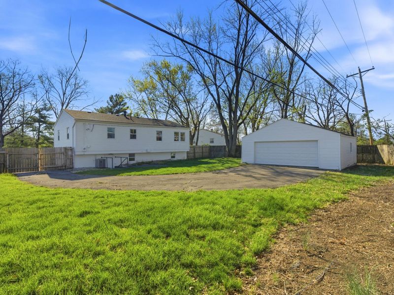 105 Crown Hill Court , Columbus, OH 43230 Photo 6