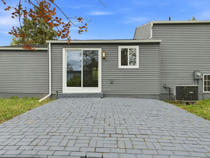 8669 Ripton Drive , Powell, OH 43065 Photo 7