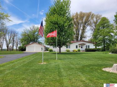 1755 280th Road, Seward, NE 68434