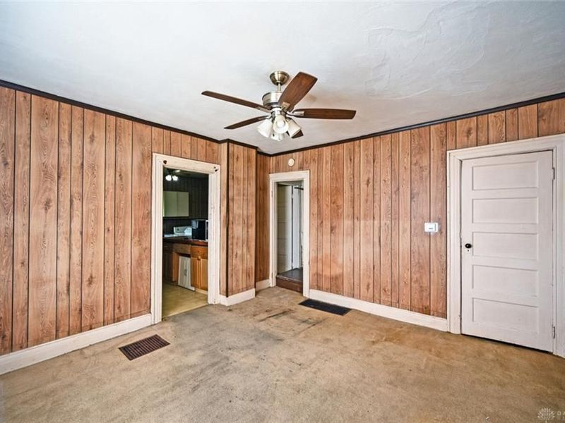 23 N McGee Street, Dayton, OH 45403 Photo 4