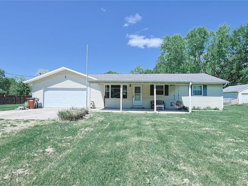 7808 Myrtle Drive, Carlisle, OH 45005 Photo 1